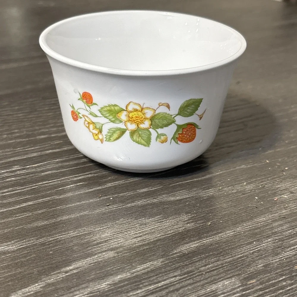 Corelle Strawberry Sundae Open Sugar Bowl No Lid